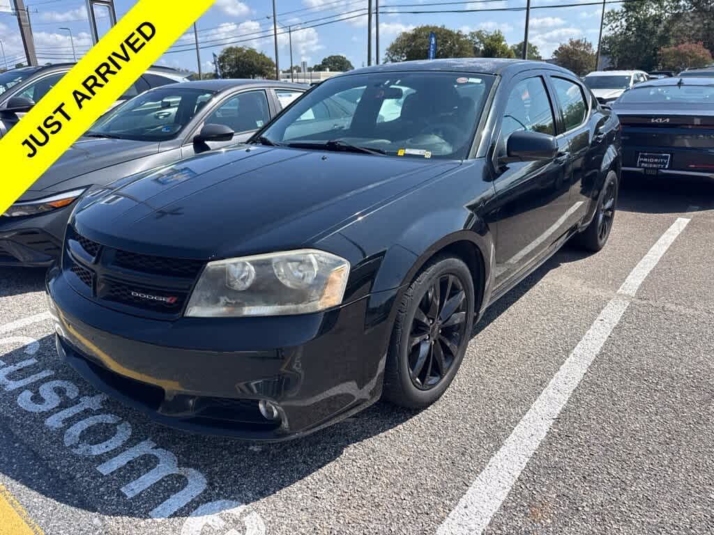 2013 DODGE Avenger
