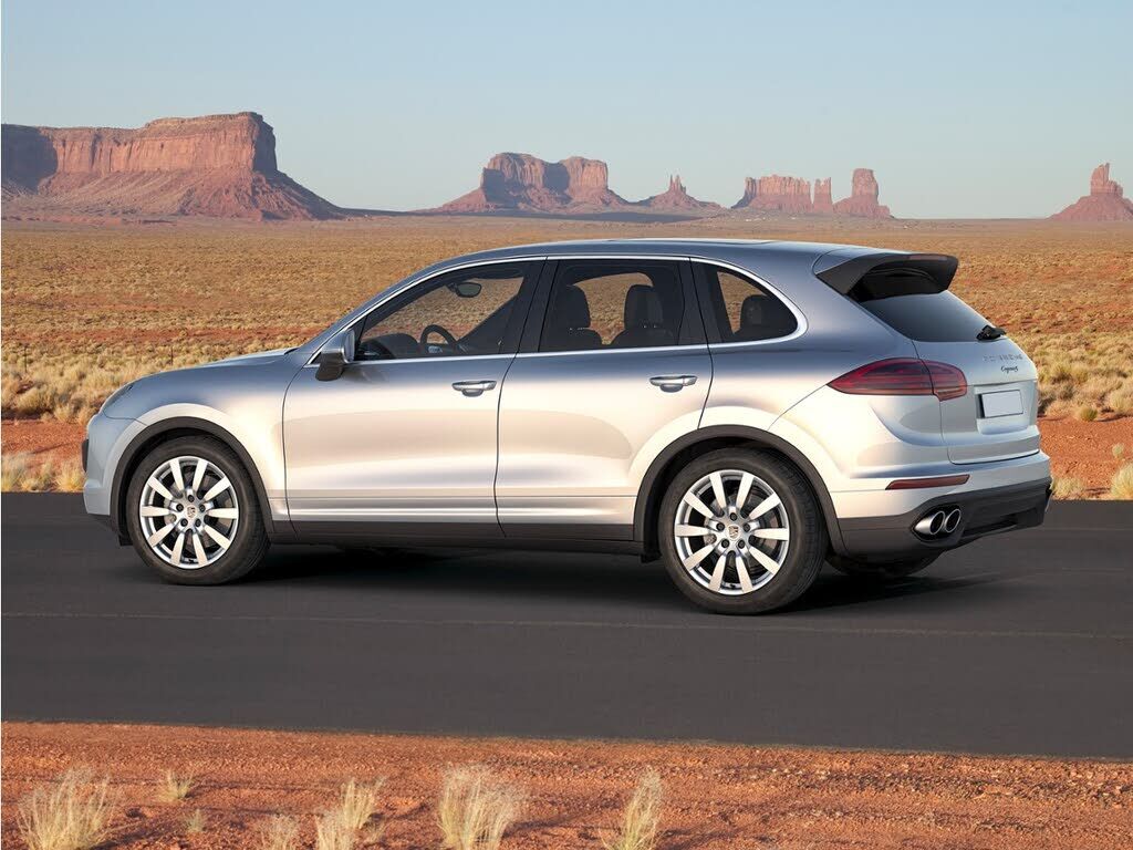 2017 PORSCHE Cayenne