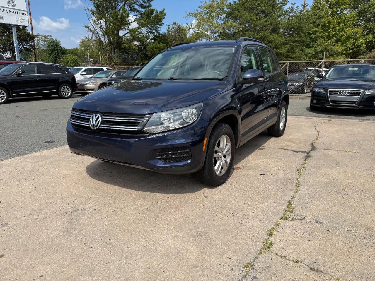 2016 VOLKSWAGEN Tiguan