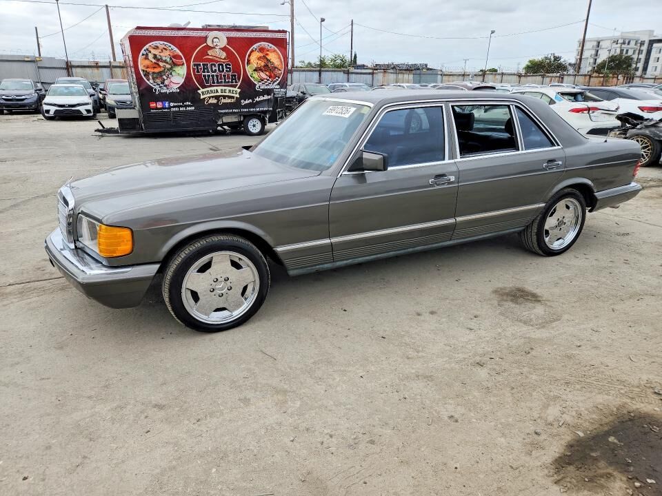1985 MERCEDES-BENZ 500