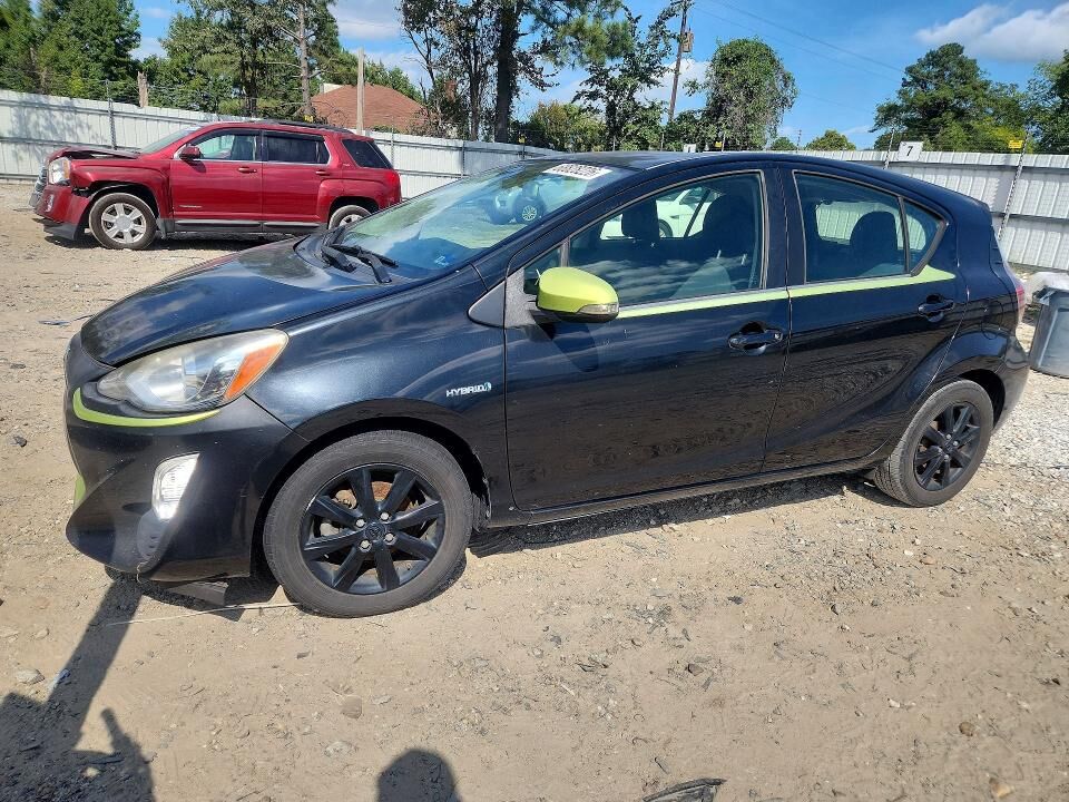 2016 TOYOTA Prius
