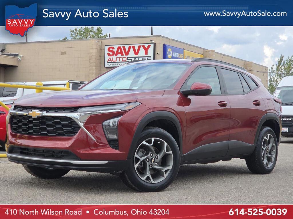 2025 CHEVROLET Trax