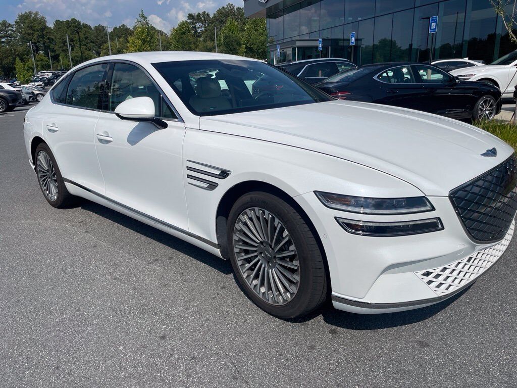2023 GENESIS G80