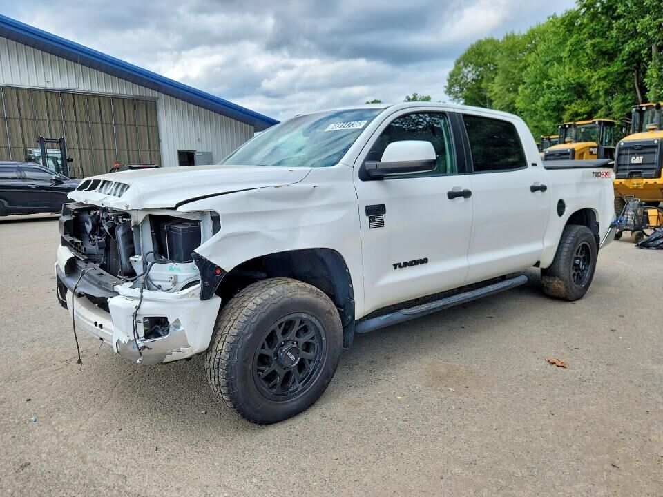 2018 TOYOTA Tundra