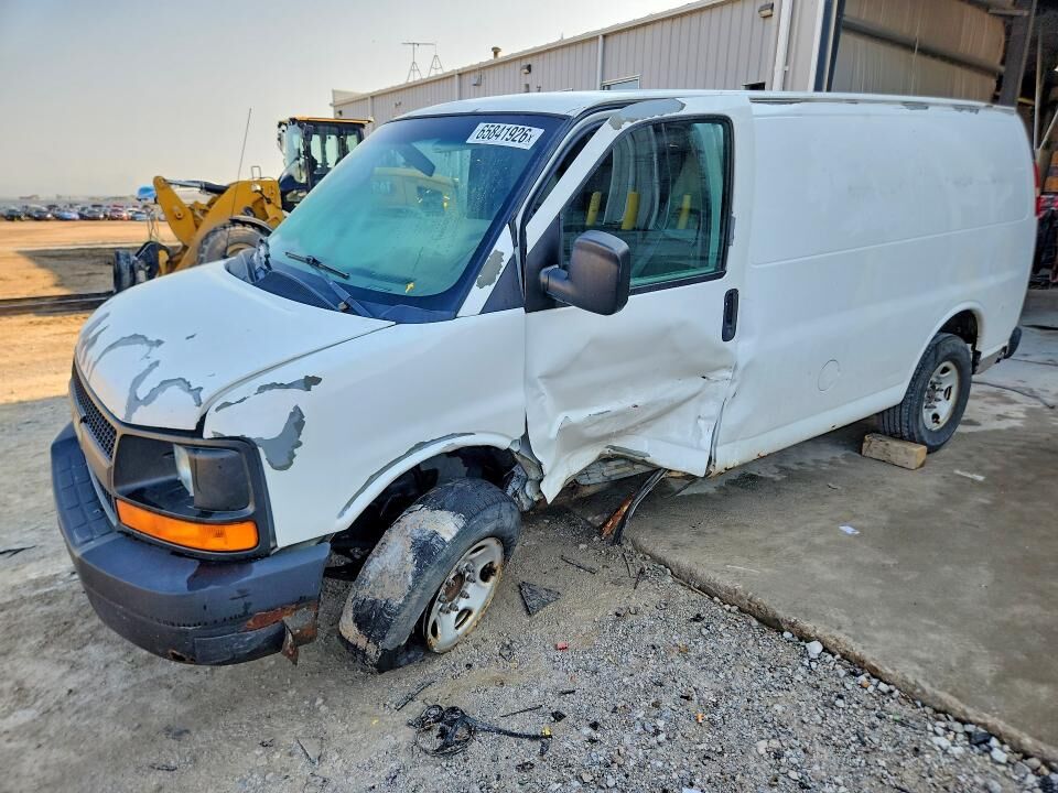 2011 CHEVROLET Express