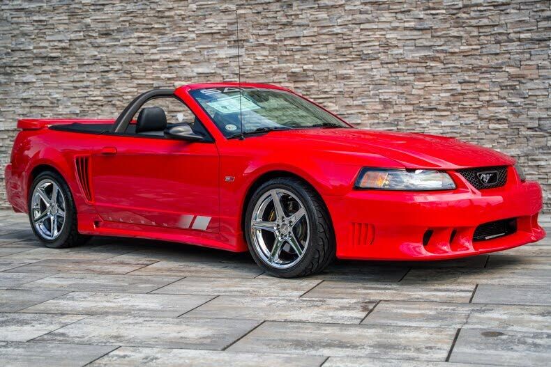 2004 FORD Mustang