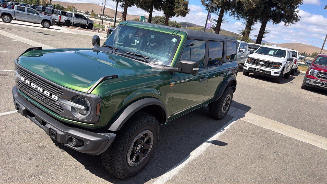 2023 FORD Bronco
