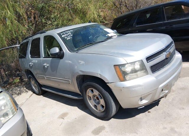 2010 CHEVROLET Tahoe
