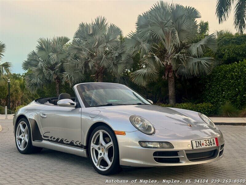 2005 PORSCHE 911