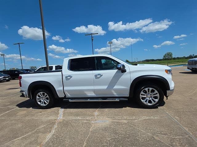 2024 CHEVROLET Silverado