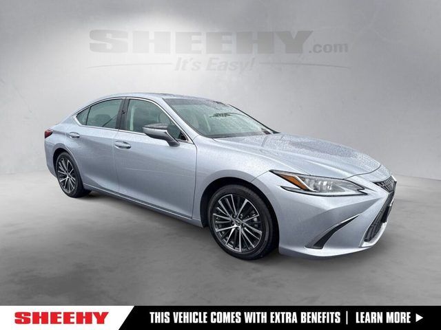 2025 LEXUS ES