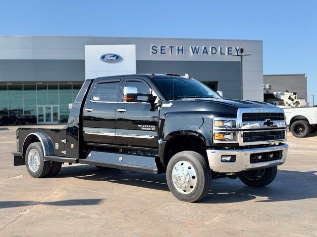 2023 GMC Silverado Medium Duty
