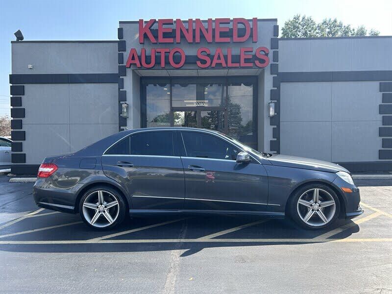 2010 MERCEDES-BENZ E-Class
