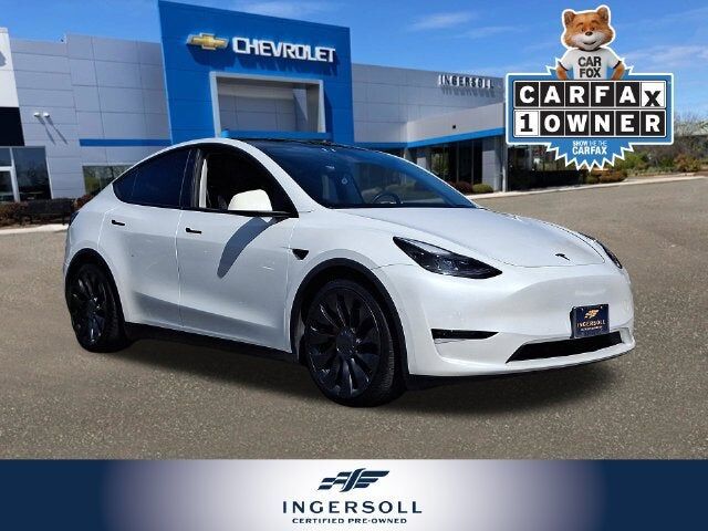 2022 TESLA Model Y