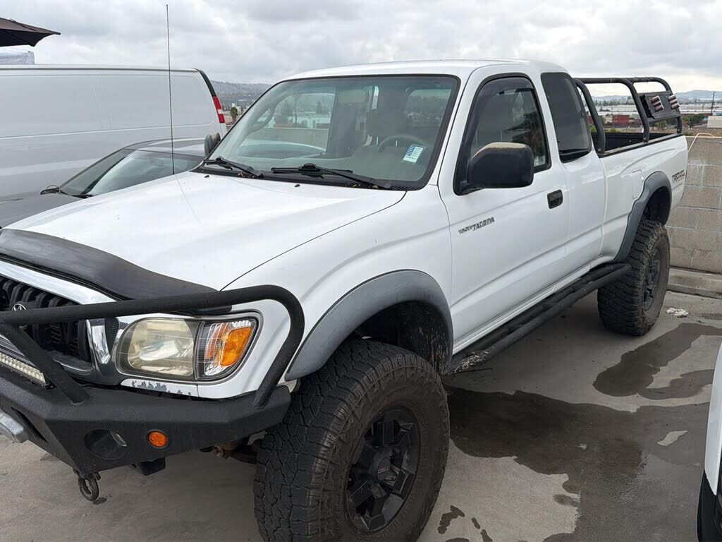 2003 TOYOTA Tacoma