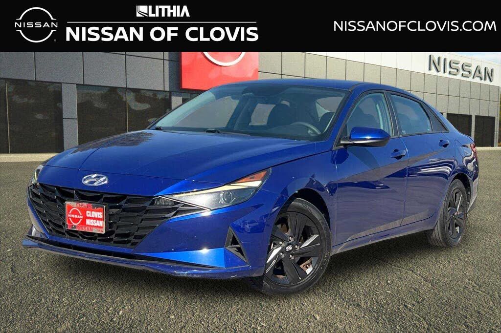 2022 HYUNDAI Elantra