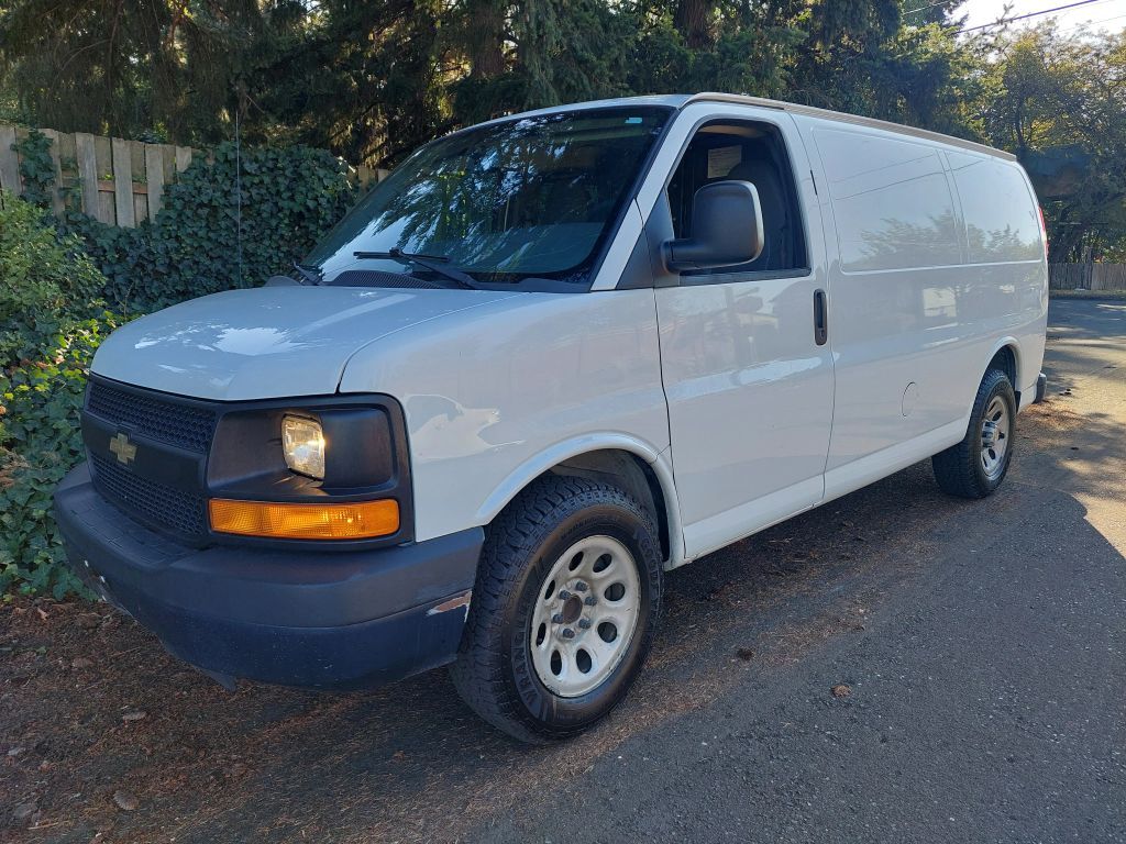 2013 CHEVROLET Express