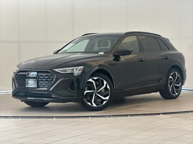 2024 AUDI Q8