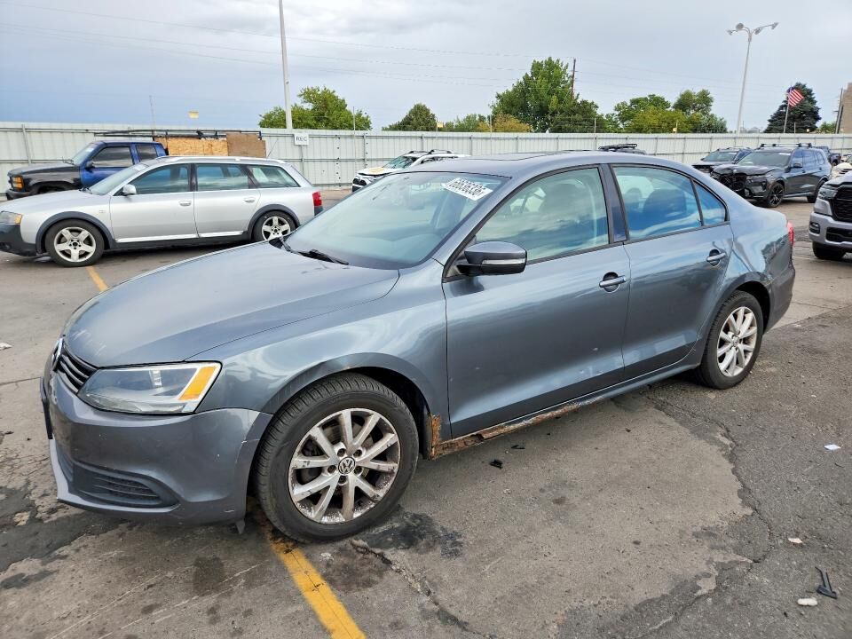 2011 VOLKSWAGEN Jetta