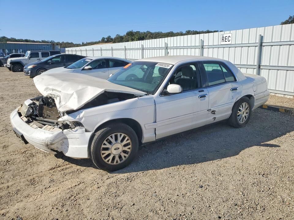 2003 FORD Crown Victoria