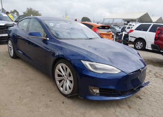 2016 TESLA Model S