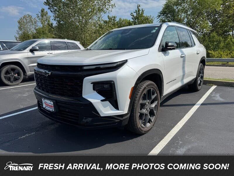 2024 CHEVROLET Traverse