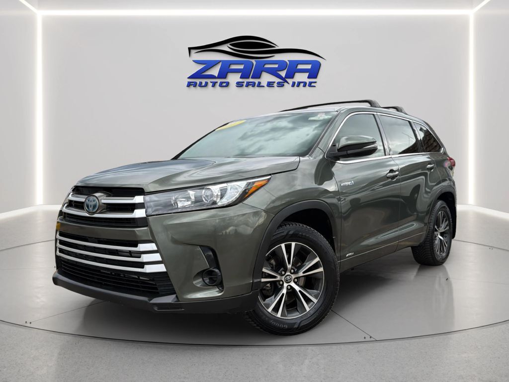 2017 TOYOTA Highlander