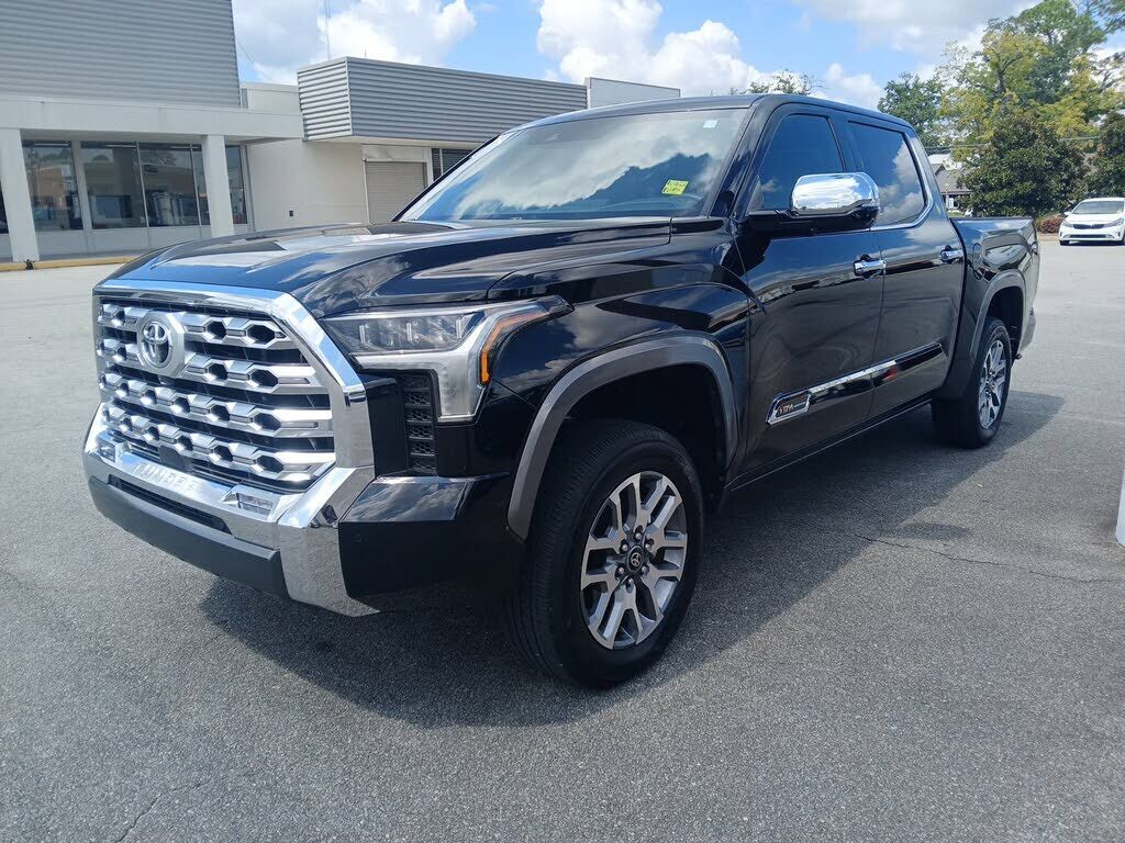 2025 TOYOTA Tundra