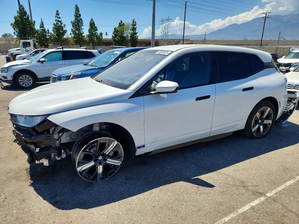 2026 BMW ix