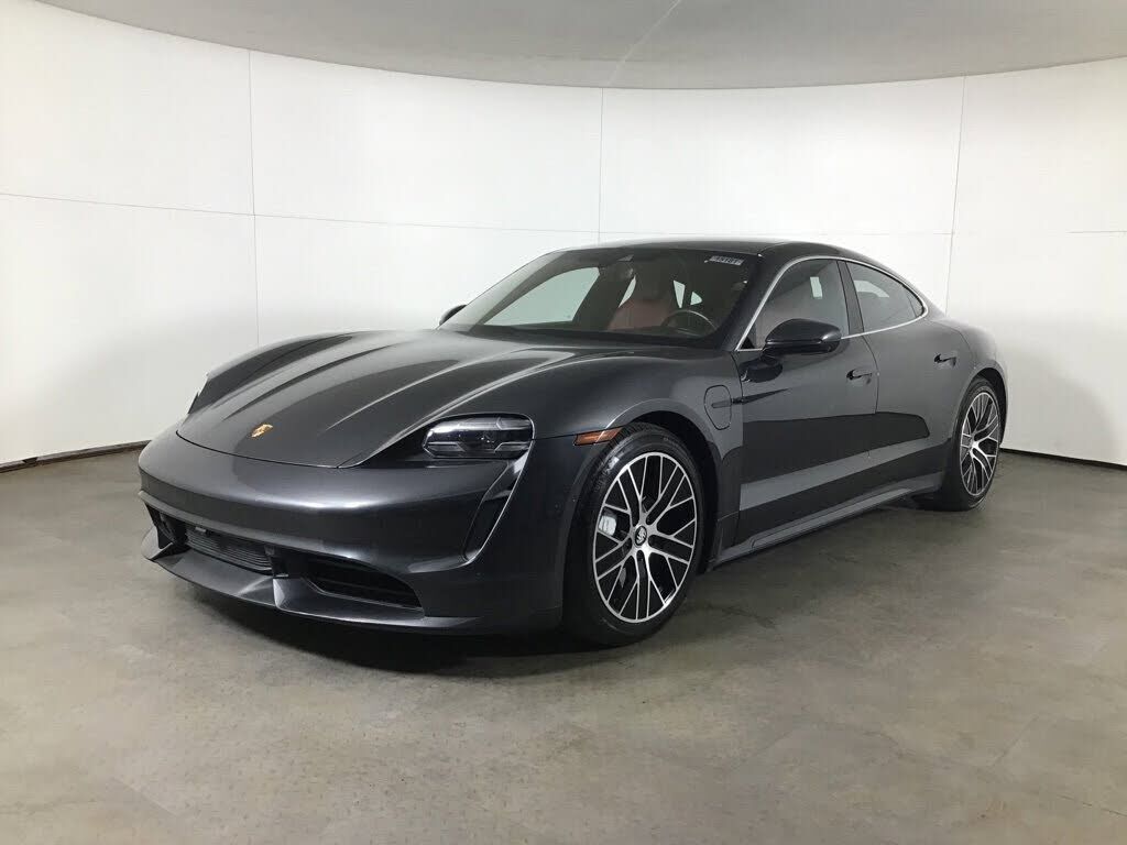 2020 PORSCHE Taycan