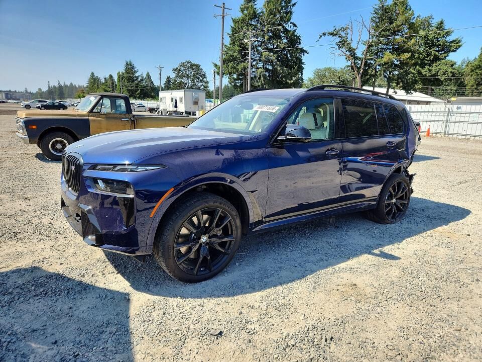 2023 BMW X7