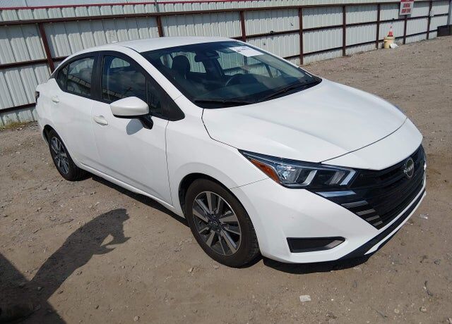 2023 NISSAN Versa