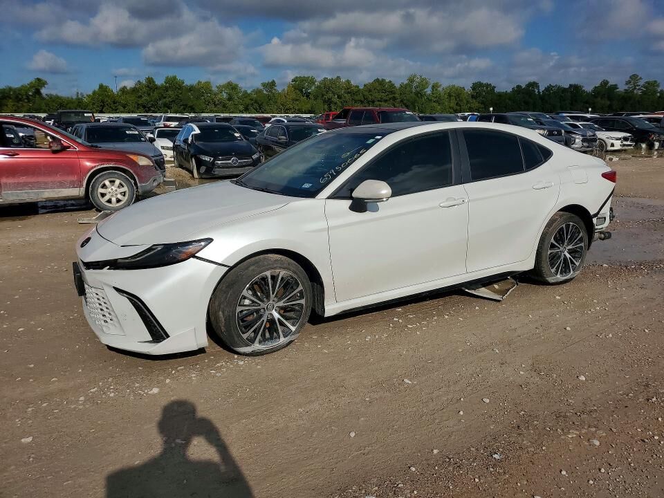 2025 TOYOTA Camry