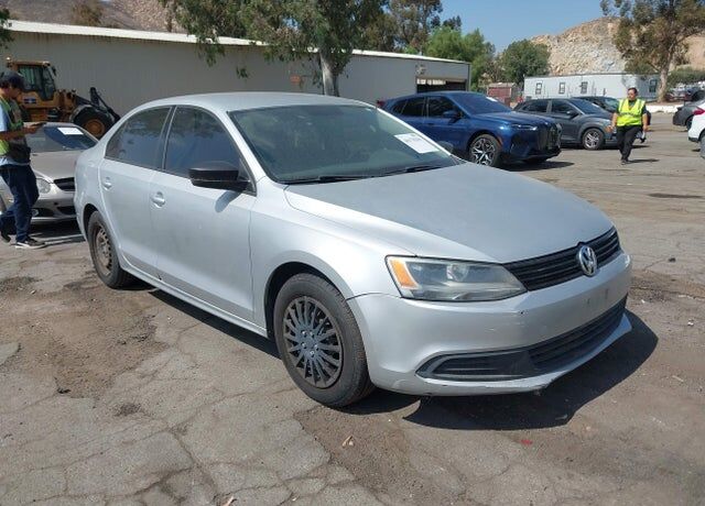 2014 VOLKSWAGEN Jetta