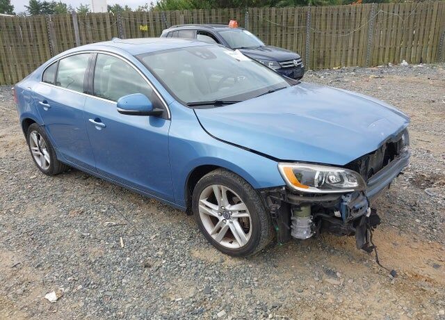 2015 VOLVO S60