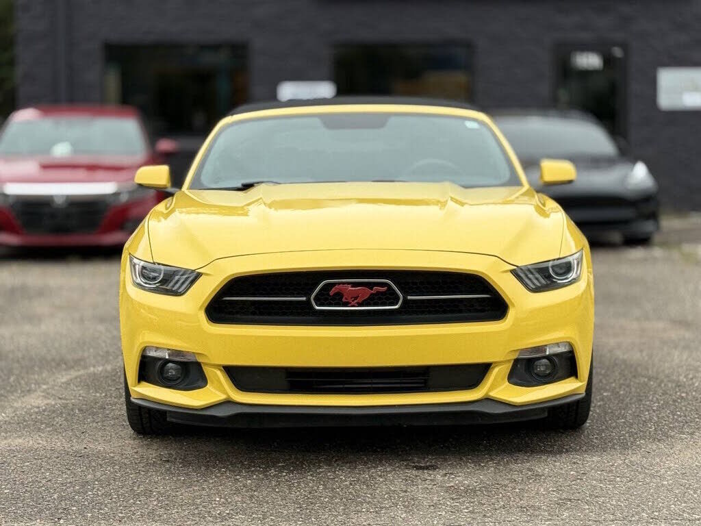 2015 FORD Mustang