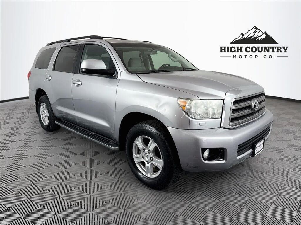 2010 TOYOTA Sequoia