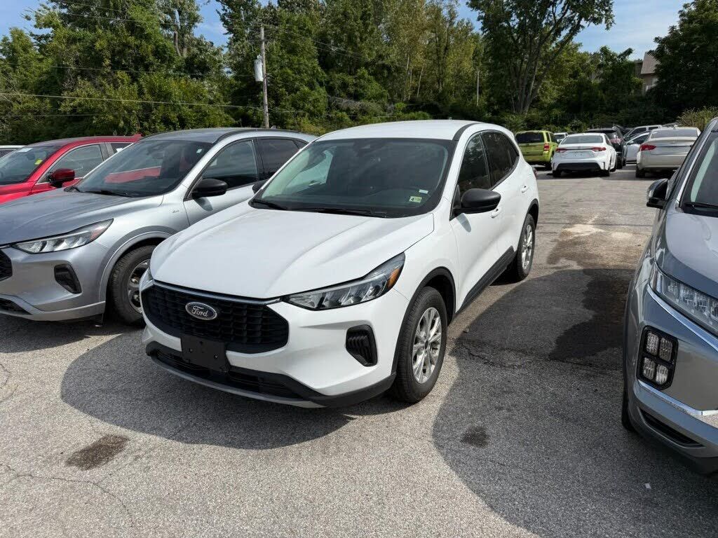 2024 FORD Escape