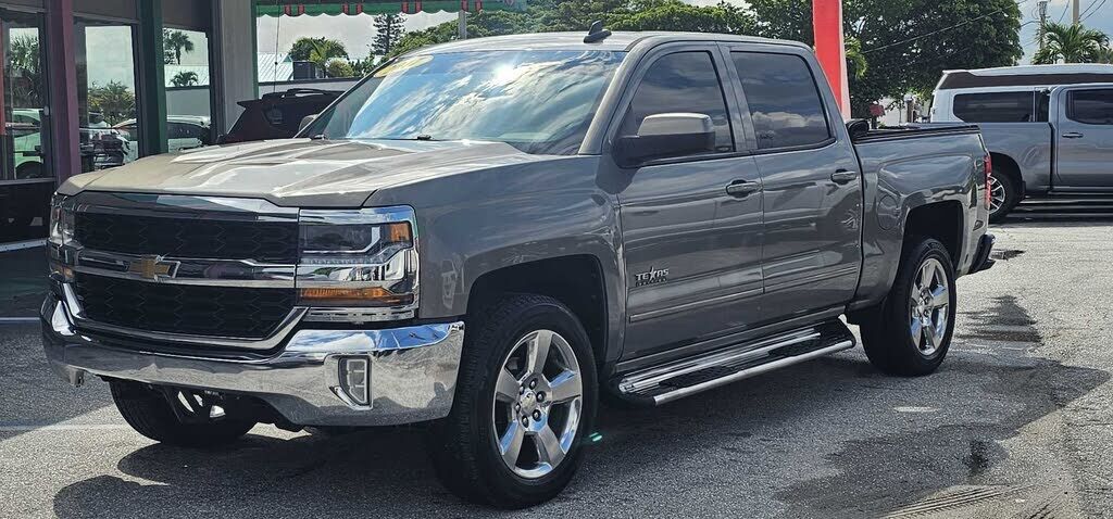 2017 CHEVROLET Silverado