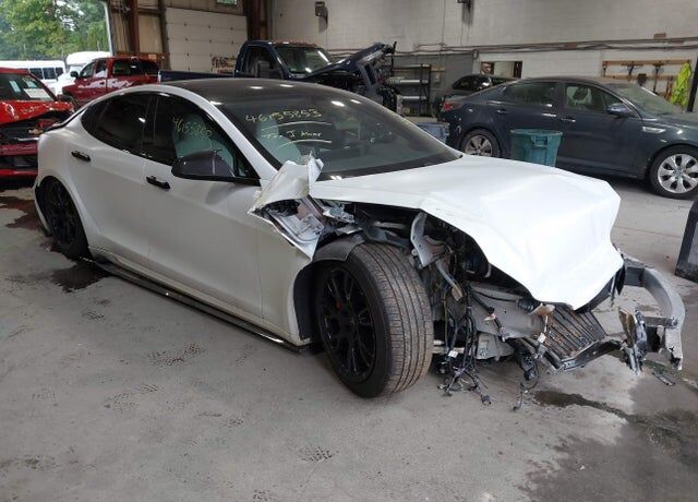 2022 TESLA Model S