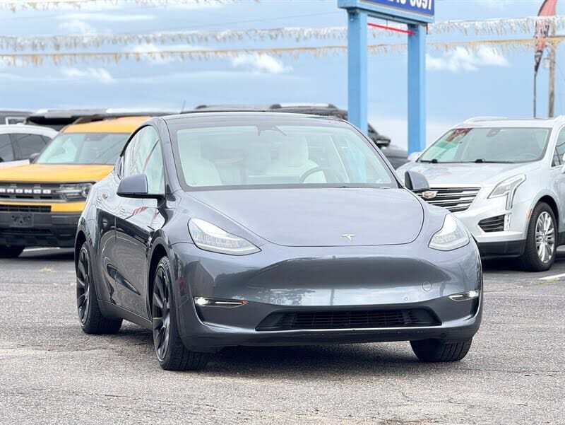 2021 TESLA Model Y