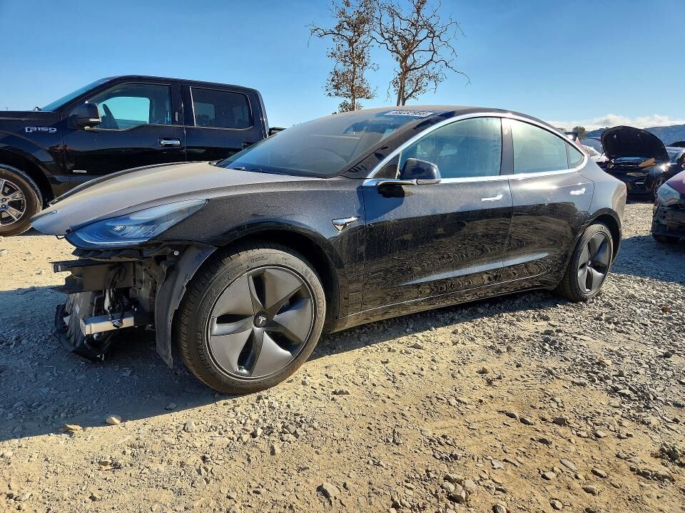 2018 TESLA Model 3