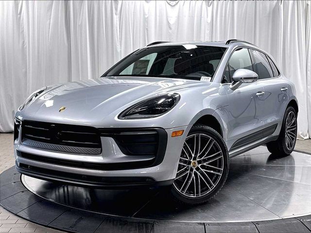 2026 PORSCHE Macan