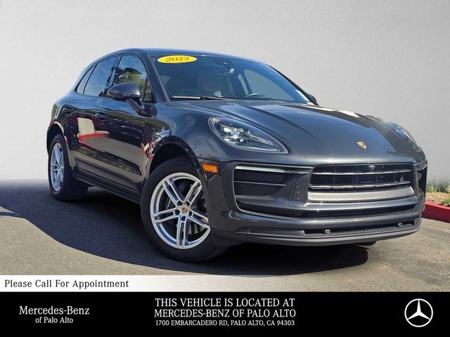 2022 PORSCHE Macan