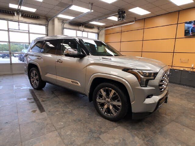 2023 TOYOTA Sequoia