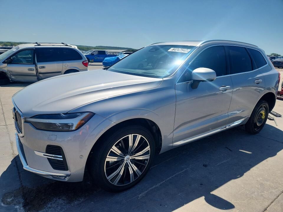 2022 VOLVO XC60