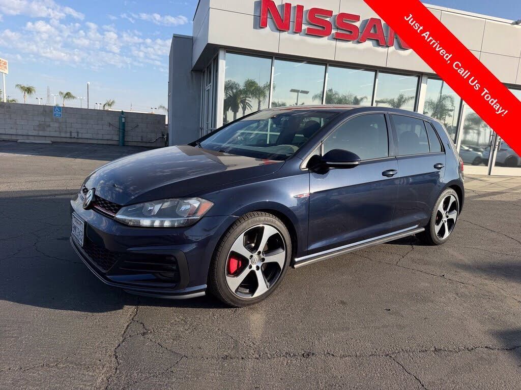 2019 VOLKSWAGEN Golf GTI