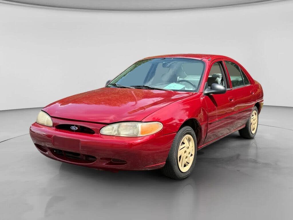 2002 FORD Escort