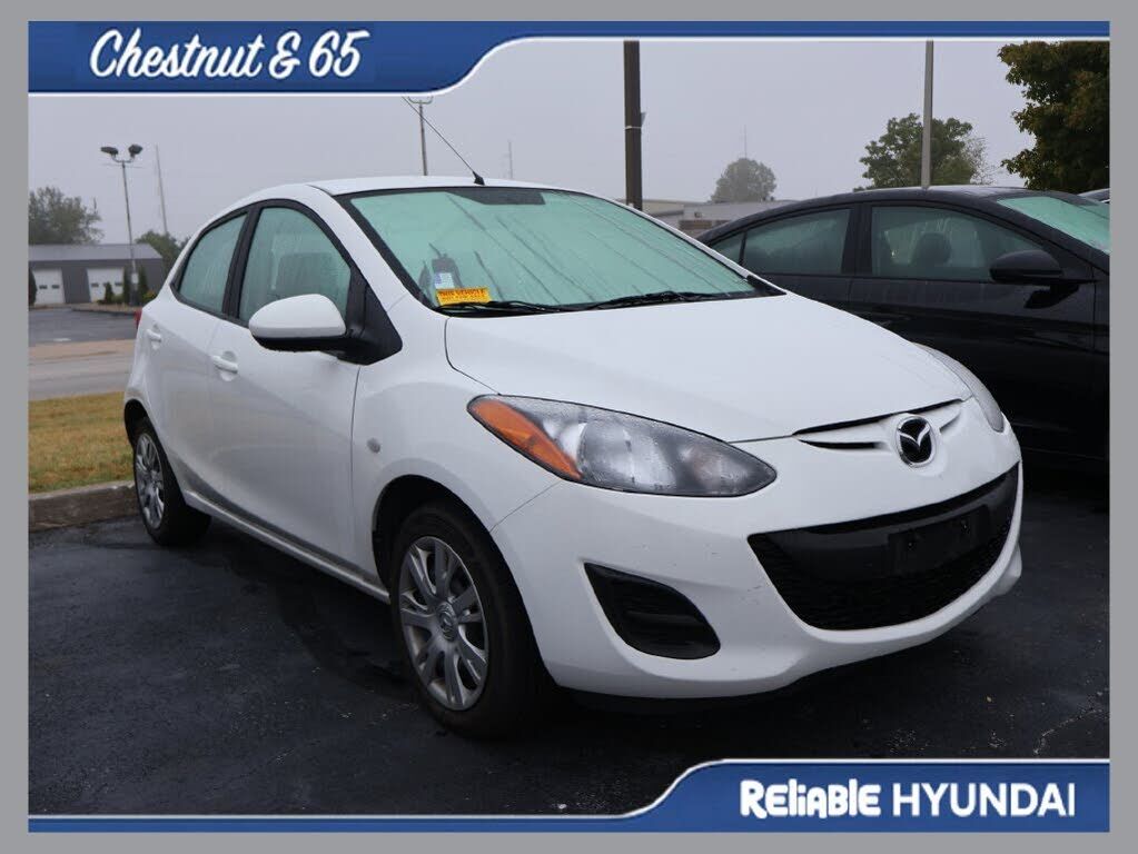 2014 MAZDA Mazda2