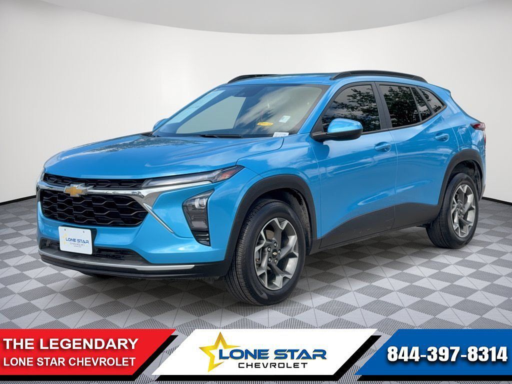 2025 CHEVROLET Trax
